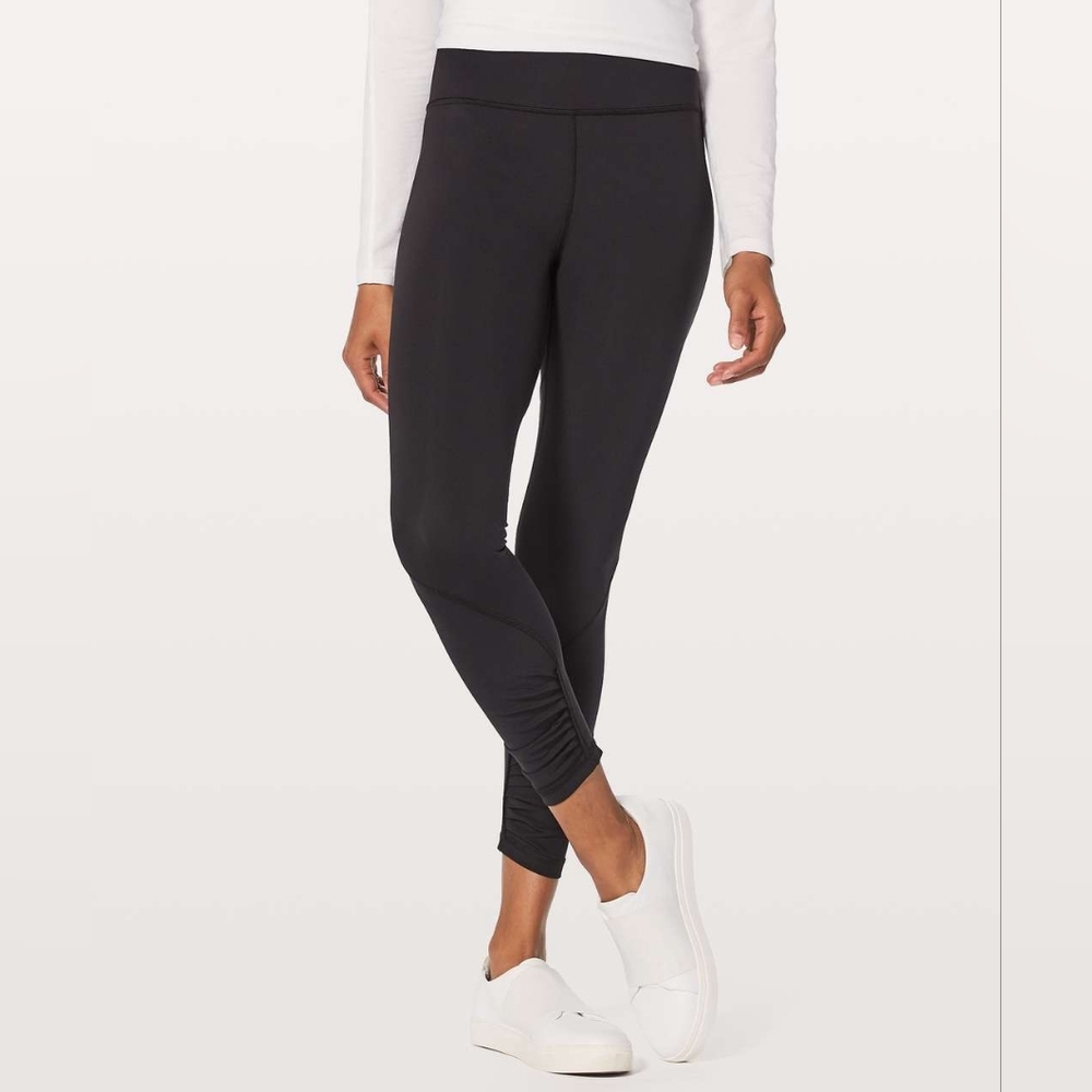 Lululemon Black Play Off The Pleats Tight *25" - Size 6